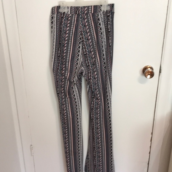 Elephant leg pants pastel colors and black - Picture 2 of 4